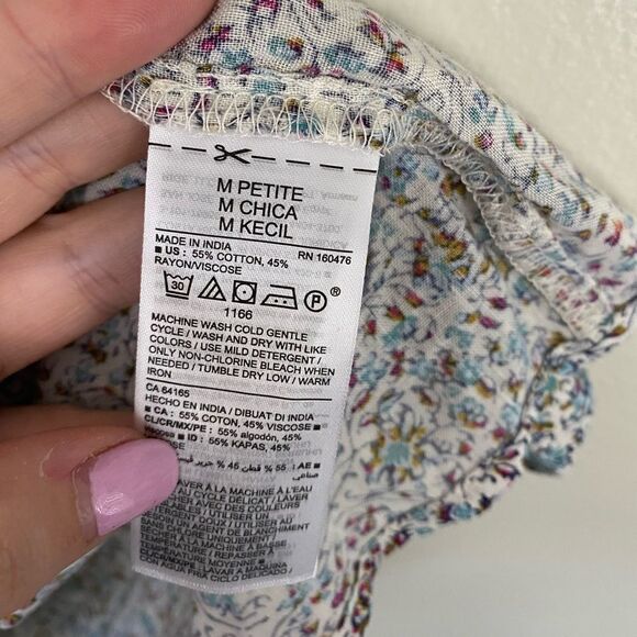 Old Navy Smocked Floral Top - Picture 8 of 8